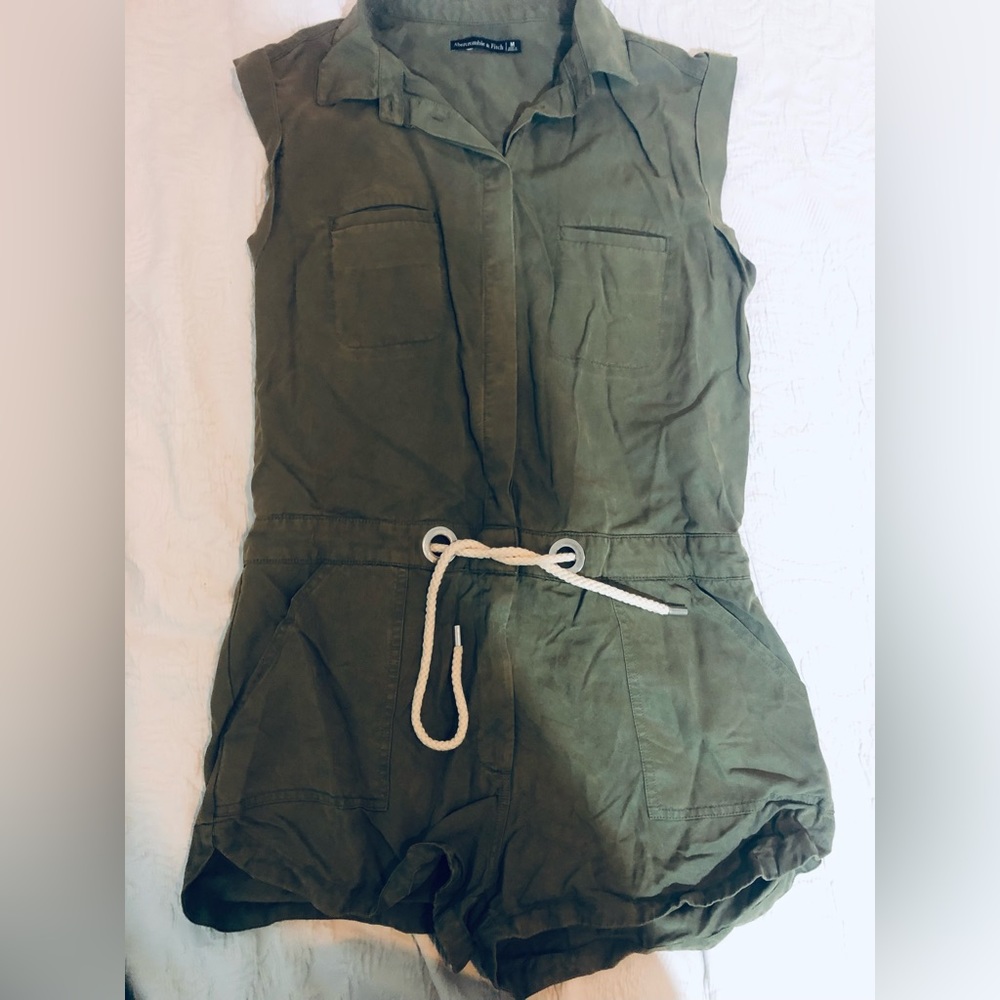 Abercrombie and fitch green romper - Picture 4 of 7
